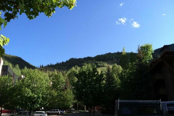 [Image: Aspen Luxury Townhouse at Aspen Mountain]