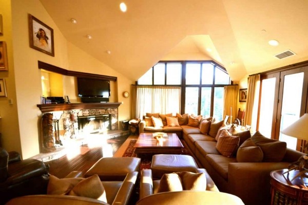 [Image: 5BR Platinum Rated Beaver Creek Lodge Penthouse in the Heart of Beaver Creek]