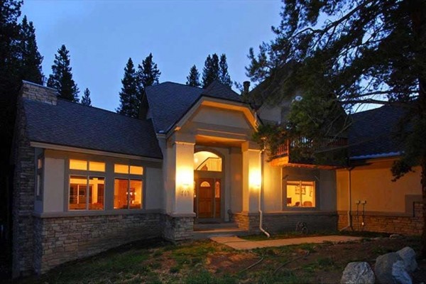 [Image: Spacious 5,900 Sq. Ft. Home is Perfect for Entertaining]