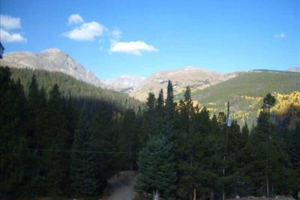 [Image: Family Friendly Mountain Home/Spectacular Views of Quandary Peak! #Relax]