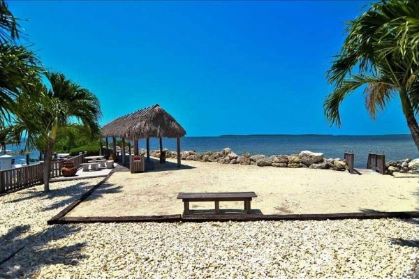 [Image: Oceanfront Villa in the Florida Keys]
