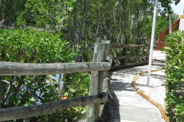 [Image: Kawama Townhouse 'Watch Sunrises and Sunsets from the Jetty']