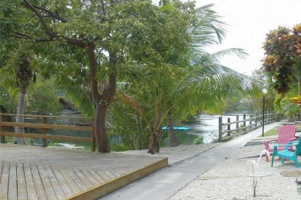 [Image: Our Kozy Key! Family Fun! Beach, Pool, Convenient to Key West - South Florida]