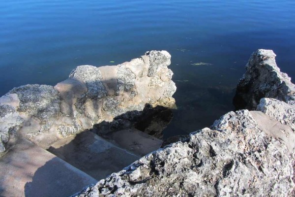 [Image: Beach on the Bay - Jacuzzi - Kayak-Bicycles-Boat Rental-Boat Dock-Sunset-Row Boa]