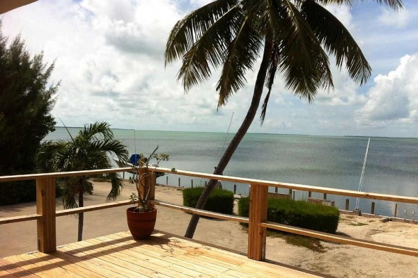 [Image: Keys Waterfront Home with View from Every Room!]