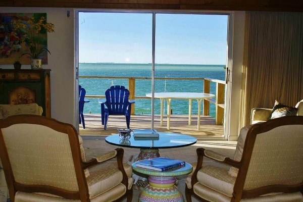 [Image: Keys Waterfront Home with View from Every Room!]