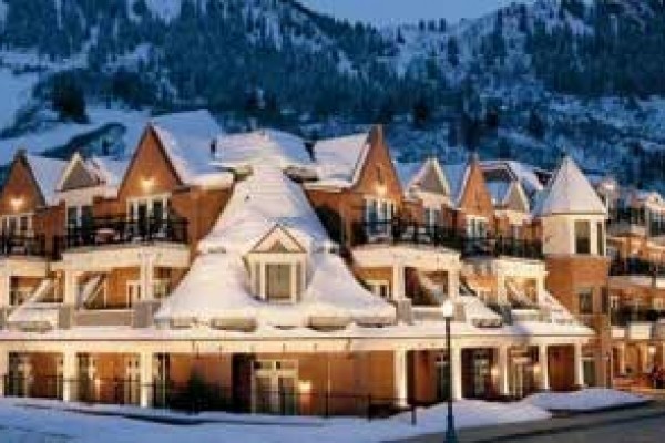 [Image: Hyatt Grand Aspen Luxury at 40-70% Discounted Owner Pricing]