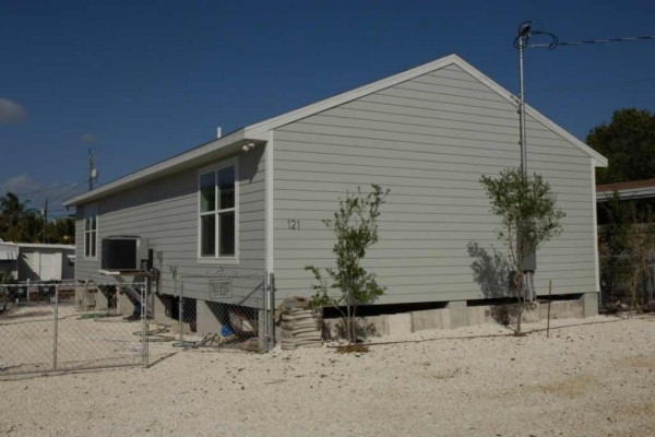 [Image: Brand New Waterfront Home in Key Largo, Fl!]