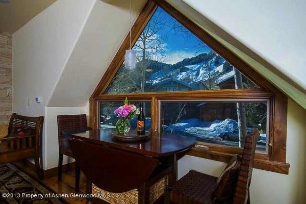 [Image: 3 Bedroom, 3 Bath in Aspen Core with Mountain Views]