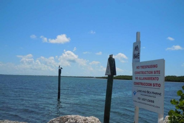 [Image: Waterfront Kawama Townhouse in Key Largo, Atlantic Side.]