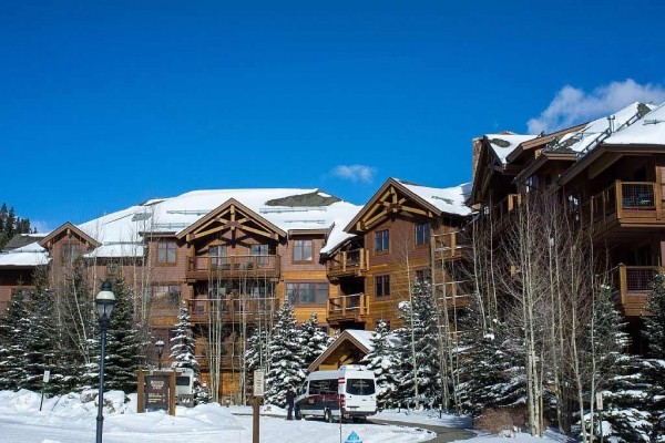 [Image: Luxurious Penthouse 3bed, 3bath Condo Ski-in/Gondola Out, Private Shuttle]