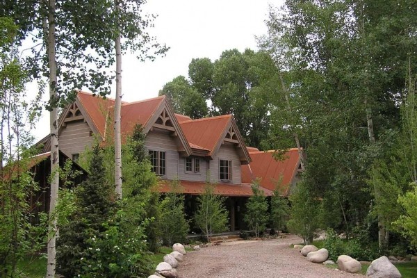 [Image: Across from Rio Grande Trail on Roaring Fork River. Walk to Downtown Aspe]