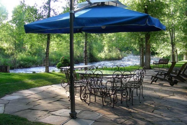 [Image: Across from Rio Grande Trail on Roaring Fork River. Walk to Downtown Aspe]