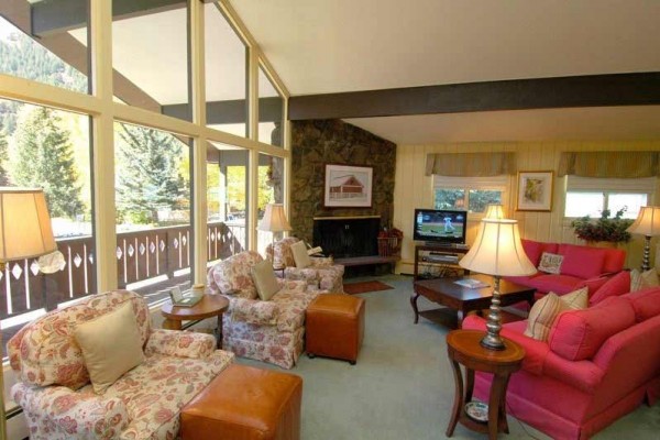 [Image: 3 Bedroom Standard Hogue Home, Great Location, Aspen Club Passes Included.]