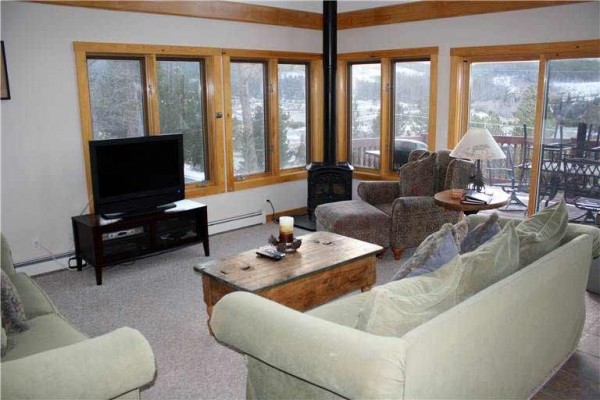 [Image: Powder Moose Villa: 5 BR / 5 BA Luxury Homes in Breckenridge, Sleeps 16]
