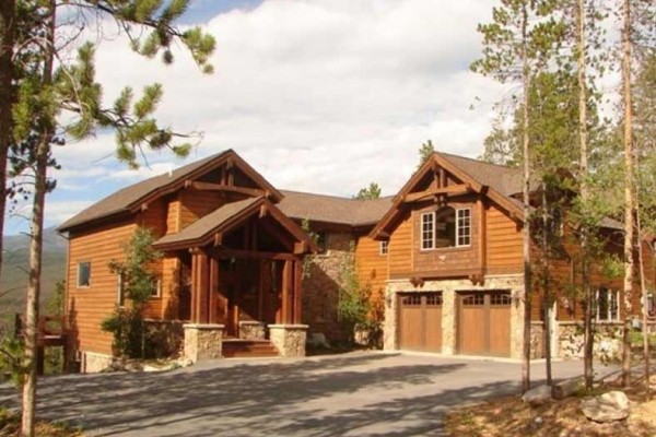 [Image: Bella Monte Lodge - 4 Master Suites, Shuttle Route, Peak Views,Next to Lodge&amp;Spa]