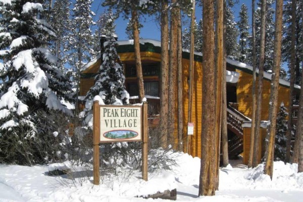 [Image: Peak 8 Village B9 Remodeled 2BR Wood Fireplace Shuttle Breckenridge Lodging]